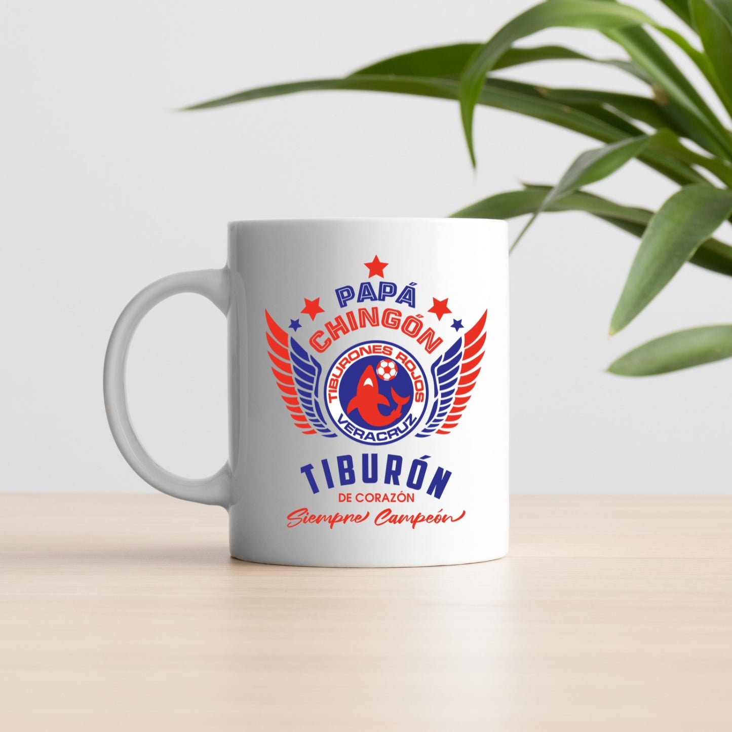 Veracruz Soccer Fan Coffee Mug – Papá Chingón Design – Tiburón de Corazón, Siempre Campeón – 11 oz White Ceramic Cup