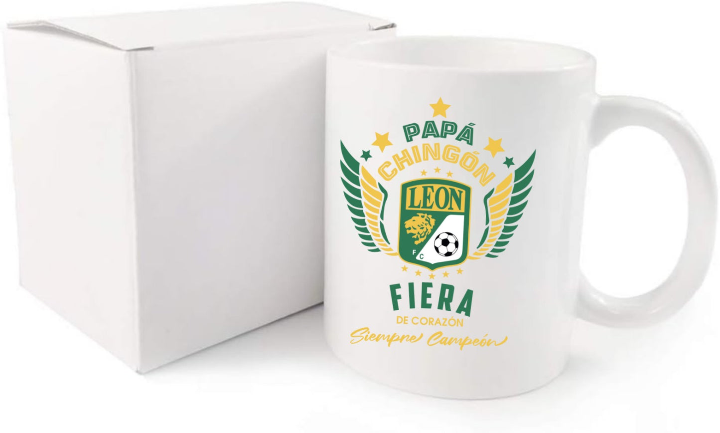 León Soccer Fan Coffee Mug – Papá Chingón Design – Fiera de Corazón, Siempre Campeón – 11 oz White Ceramic Cup